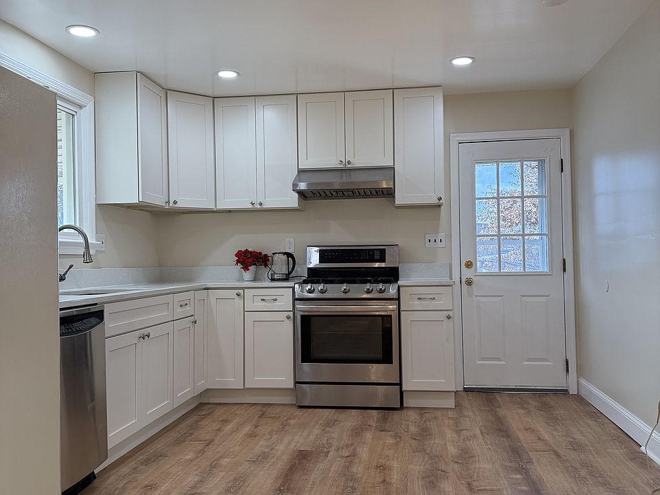 1st image of 9942 Frederick Rd