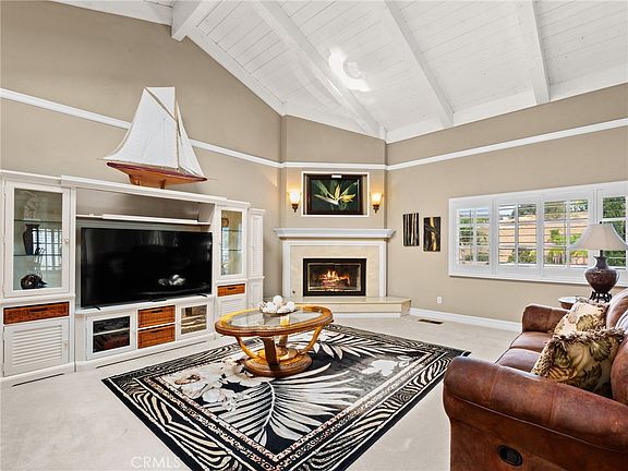 3rd image of 3514 Laketree Dr