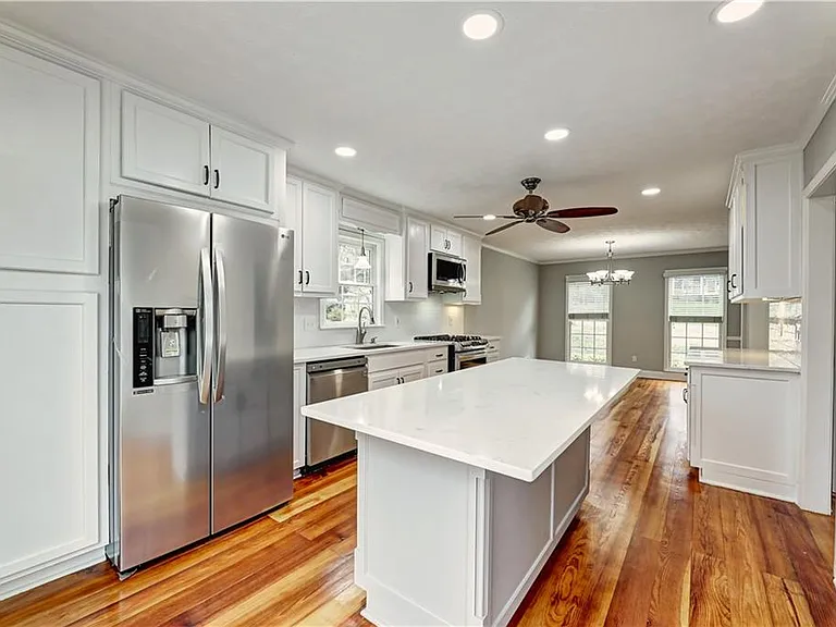 4843 McPherson Dr NE — Photo 4