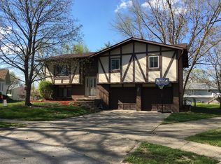 2350 Longwood Pl, Decatur, IL 62526