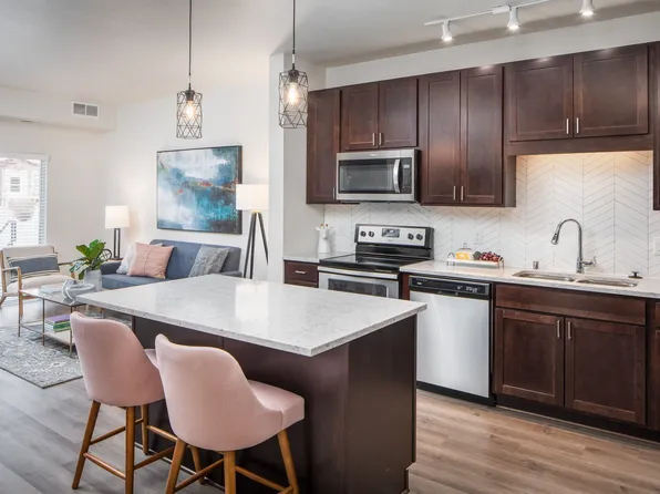 Oaks Minnehaha Longfellow