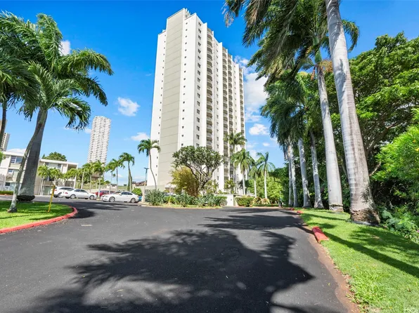 98-1038 Moanalua Rd APT 1102, Aiea, HI 96701