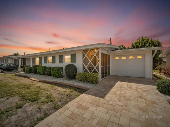 1612 Chevy Chase Dr, Sun City Center, FL 33573