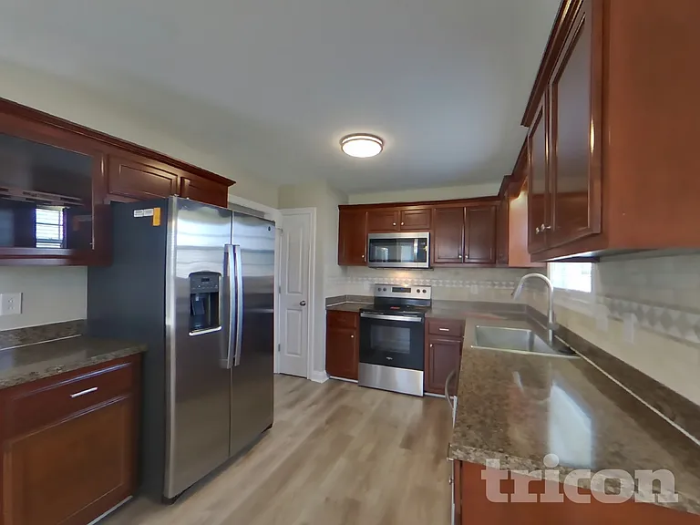 3749 Nadia Dr — Photo 5