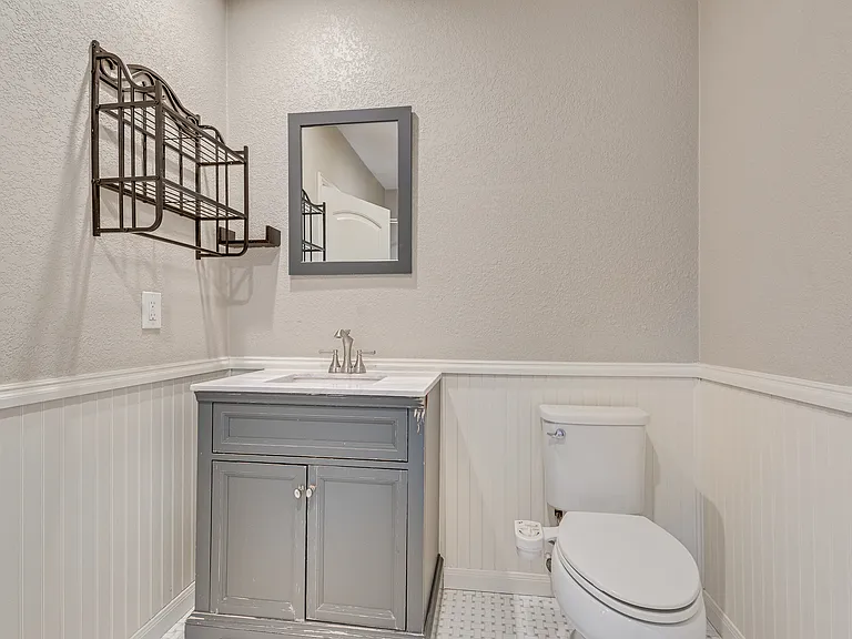 811 Kidd Springs Dr — Photo 20