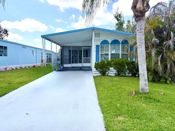 52 Camino Del Rio, Port St Lucie, FL 34952