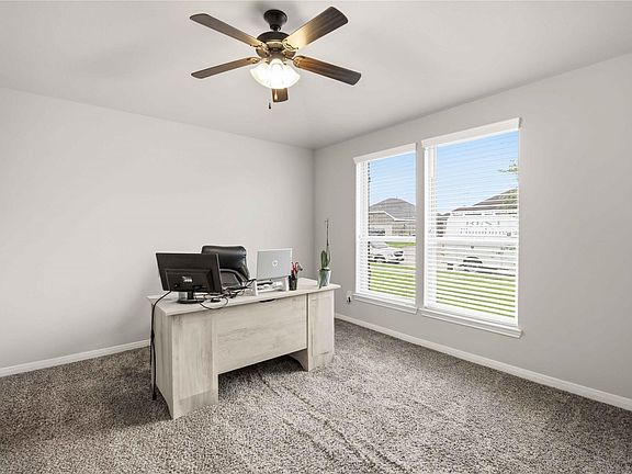 4th image of 712 Rim Water Dr