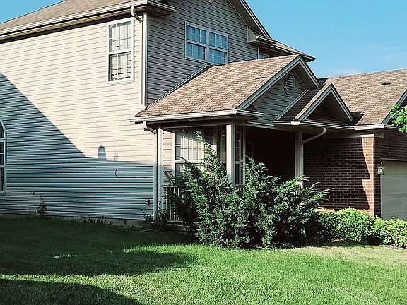 2nd image of 765 Graftons Mill Ln