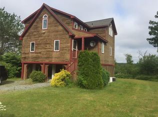 105 Camden Rd, Narragansett, RI 02882