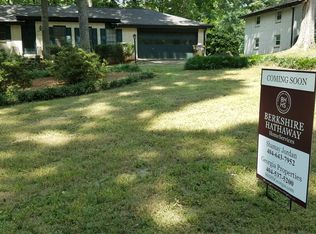 5637 Mountainbrooke Ct, Stone Mountain, GA 30087