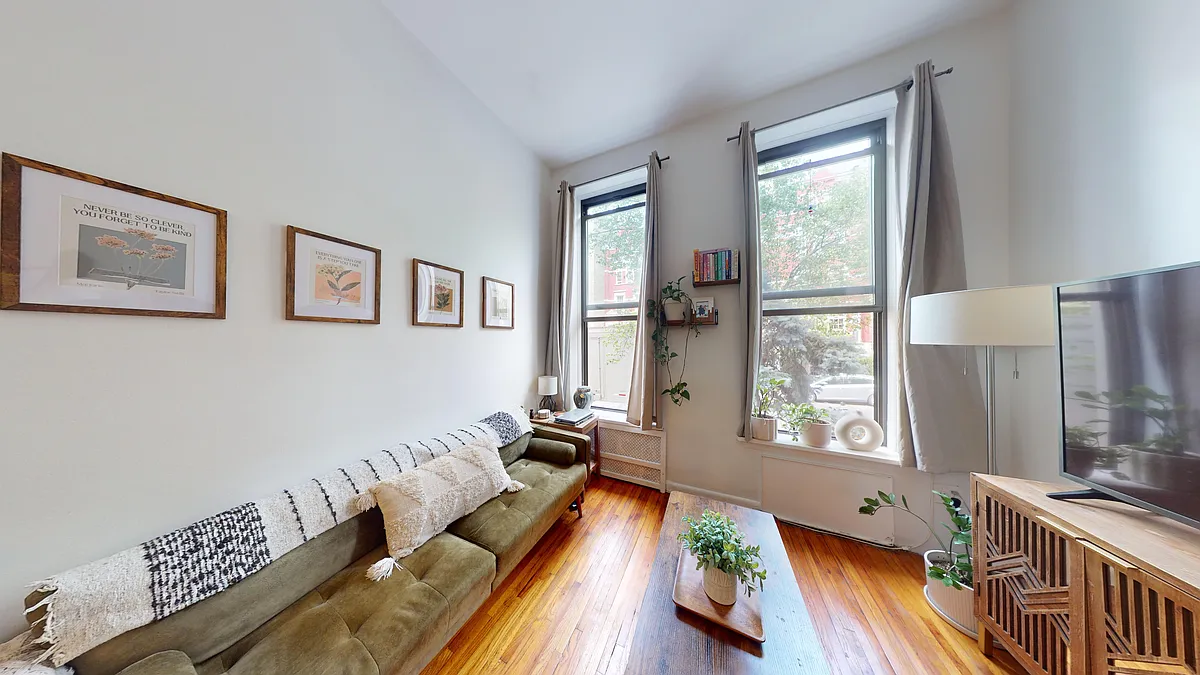 Building Photo - 62 W 85th St #1-A