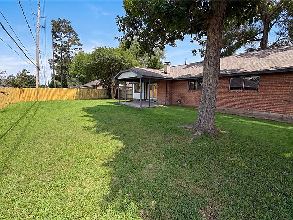 5th image of 311 Fir Ridge Dr