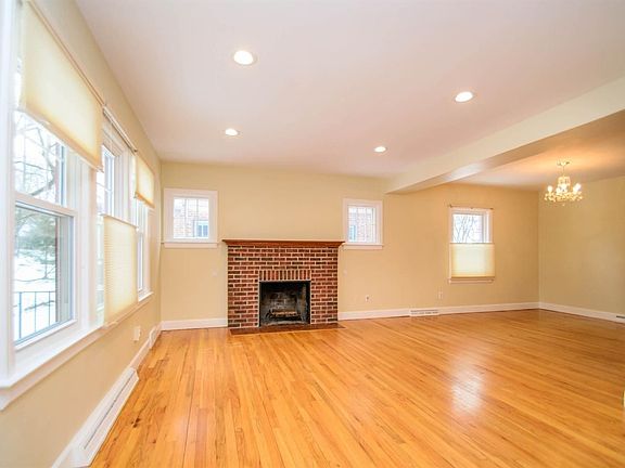 4th image of 1212 Brooklyn Ave
