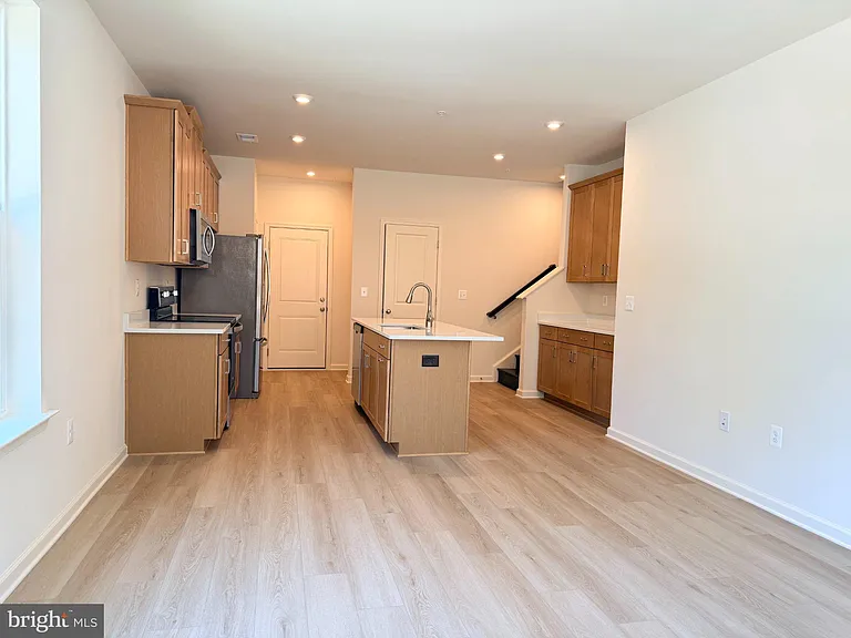 2548 Neabsco Common Pl — Photo 17