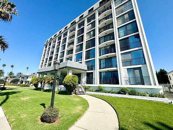 2nd image of 2601 E Ocean Blvd Unit 211