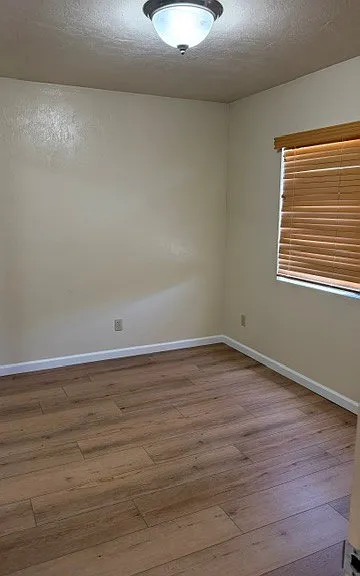 1188 E Lexington Ave — Photo 5