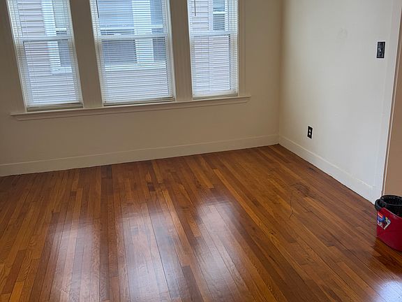 4th image of 953 Hyde Park Ave #2LEFT