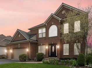 3812 Grassmere Rd, Naperville, IL 60564