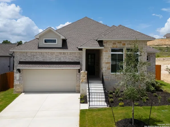 1823 Weinnacht, New Braunfels, TX 78132