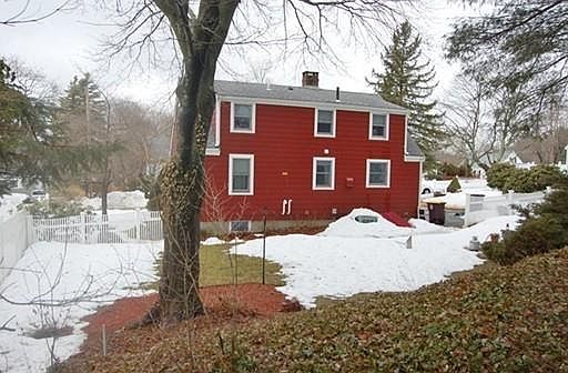 4th image of 20 Elizabeth Ln