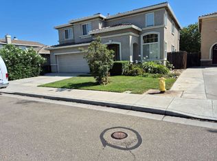2082 Golden Gate Dr, Tracy, CA