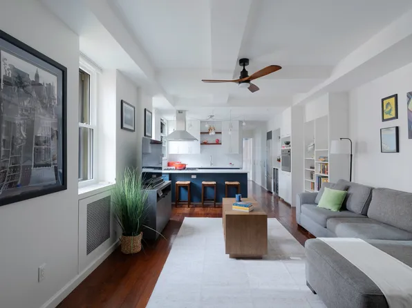 340 West 55th Street image 2 of 10