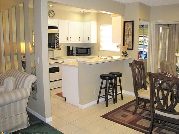 5th image of 5030 Lakefront Blvd APT B