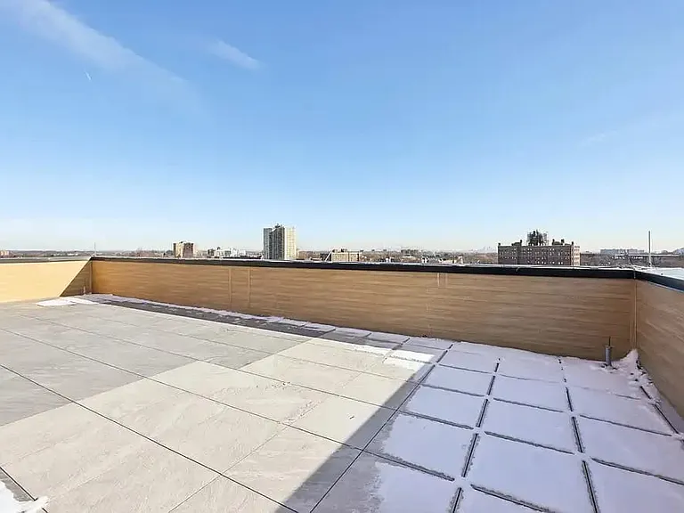 55-56 Washington St #7HH — Photo 12