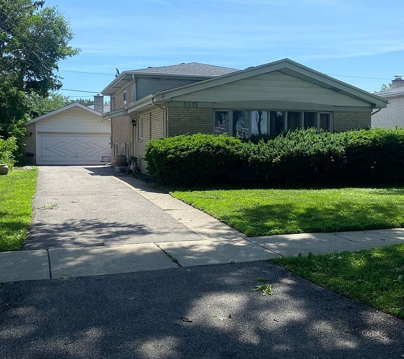2nd image of 9715 Le Claire Ave