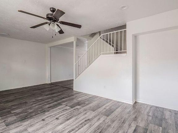 2nd image of 17126 Blackhawk Blvd