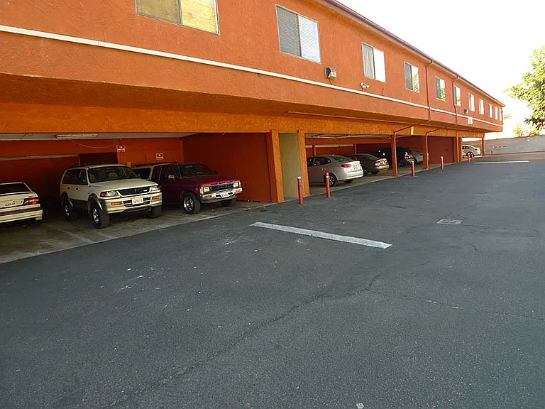 The Crescent @ Memory Park Apts — Photo 10