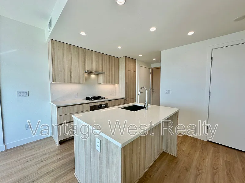 1 bed, 1.0 bath, 522 sqft, $2,000 — Photo 2