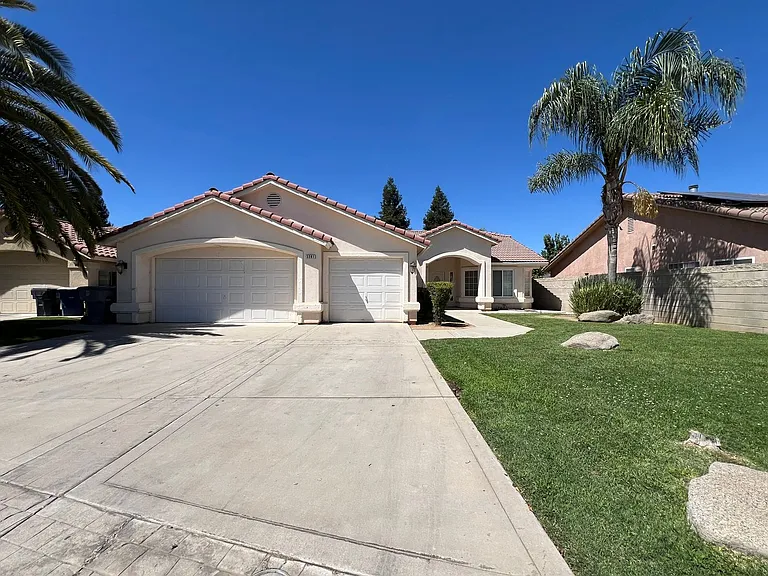 3361 State St — Photo 1