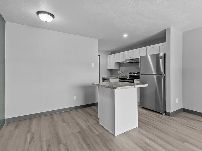 Moraine Terrace Apartments — Photo 4