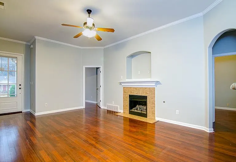 1548 Wynne Rd — Photo 5