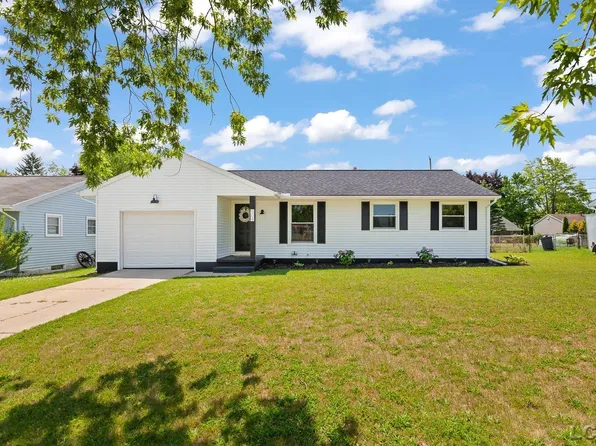 504 Spafford St, Tecumseh, MI 49286