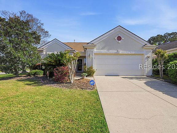 4th image of 66 Holly Ribbons Cir