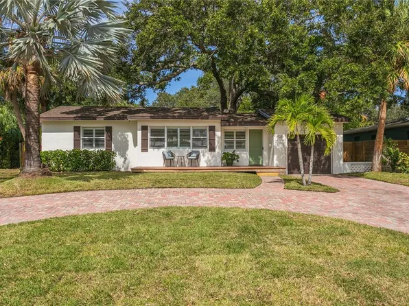535 35th Ave NE, Saint Petersburg, FL 33704