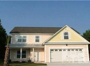 105 W Fisher Pl, Hampstead, NC 28443