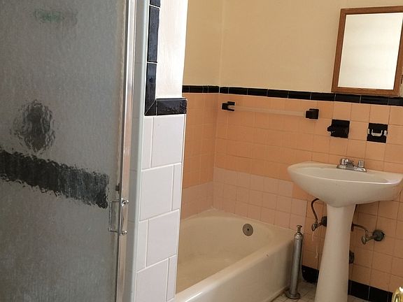 2nd image of 751 Saint Marks Ave APT E14