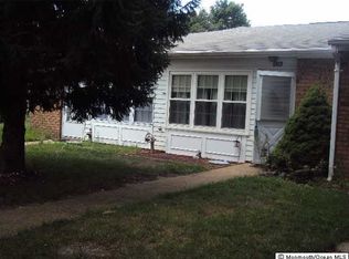 43 Cambridge Cir #B, Manchester Township, NJ 08759