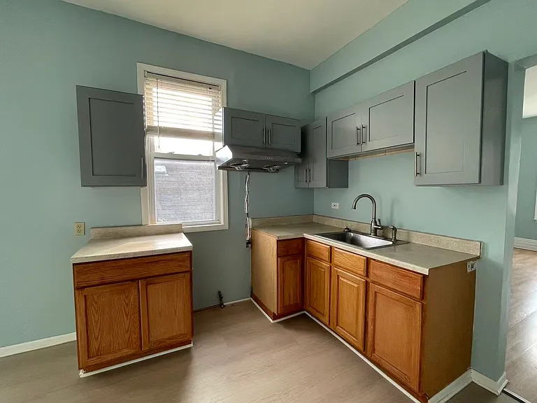 3717 S Wolcott Ave #4 — Photo 5