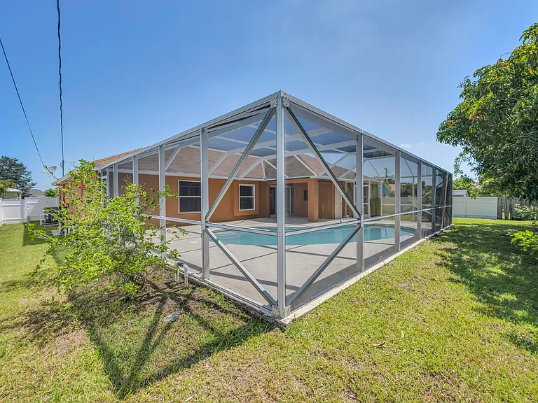 5075 NW Egret Ave — Photo 9