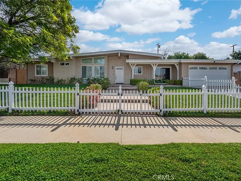 23000 Brenford St — Photo 1