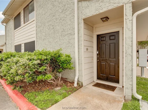 4509 Carter Creek Pkwy APT 10, Bryan, TX 77802