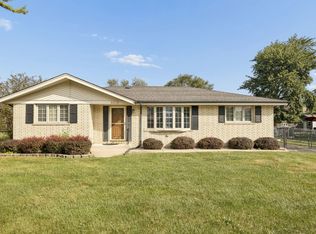 6516 W 84th St, Burbank, IL 60459