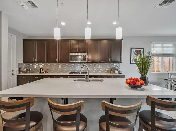 2153 Kingwood Road, Rohnert Park, CA 94928