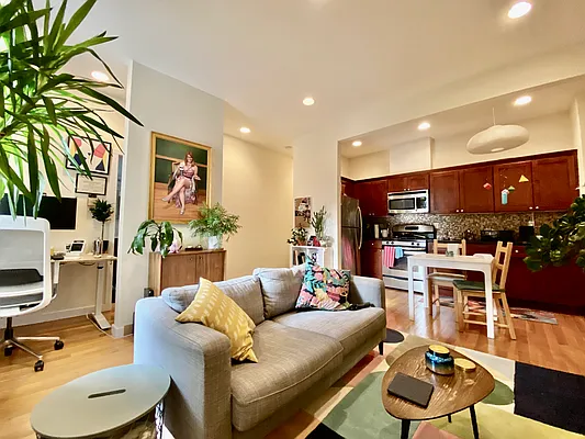 Rented by Native Real Estate LLC | media 10