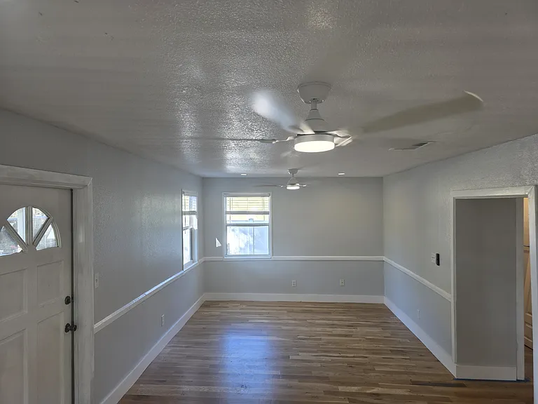 2802 Robinson Rd — Photo 6