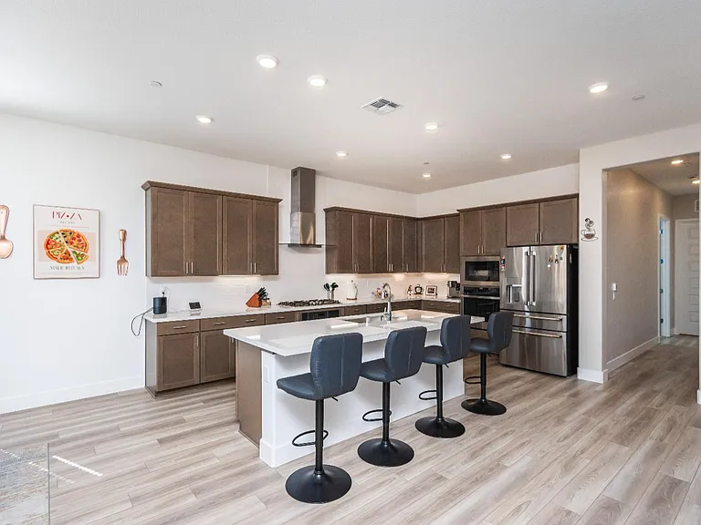 8471 Tulip Ct — Photo 10